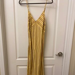 Pretty spaghetti strap midi dress